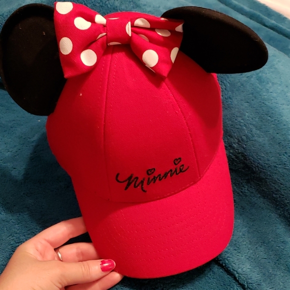Disney hat - Picture 3 of 9